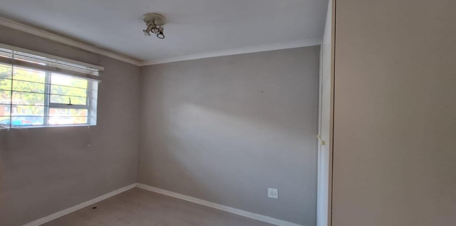 To Let 2 Bedroom Property for Rent in Pinelands Western Cape